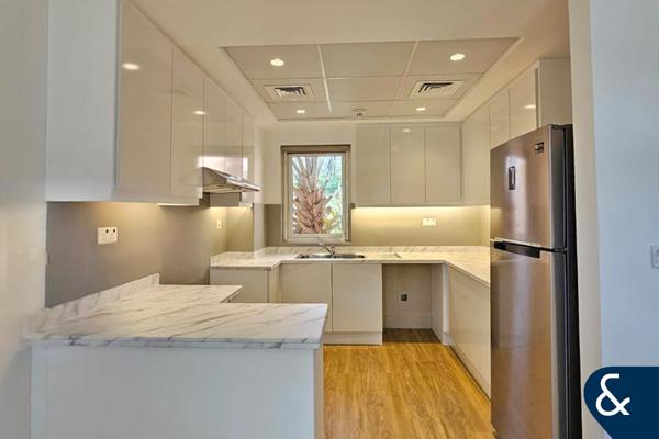 Single Row | Close to Lake | Upgraded